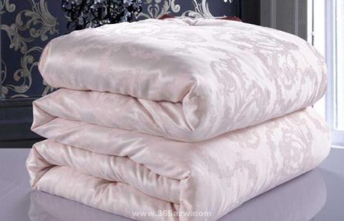 蠶絲被真假辨別方法，冬天保暖就靠它了